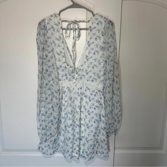 ASOS Blue Floral Chiffon Long Sleeve Romper Size: 8 - Picture 3 of 5